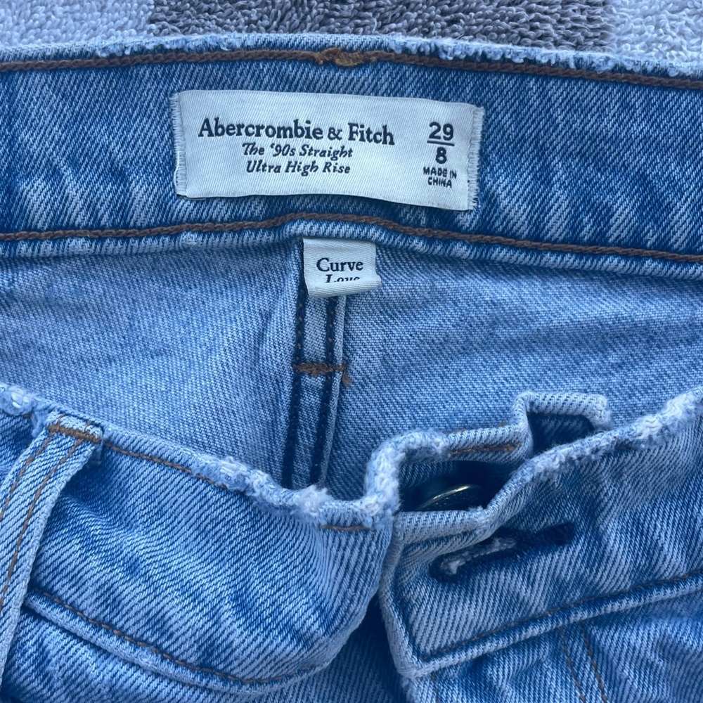 Abercrombie - The 90’s Straight Jeans